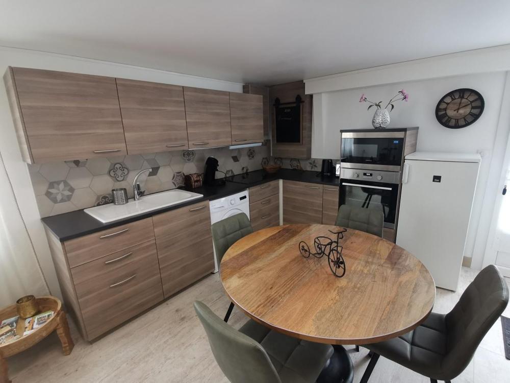 Gite - Chambres D'Hotes La Belle Helene Bressuire Kültér fotó