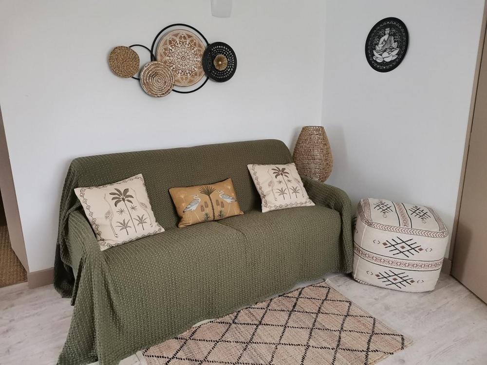 Gite - Chambres D'Hotes La Belle Helene Bressuire Kültér fotó